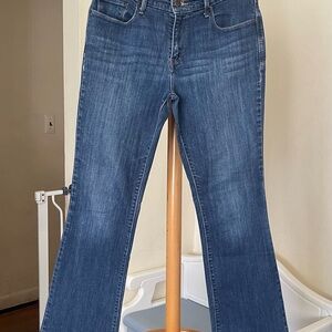 Levi's 515 Bootcut Denim Jeans Women's Size 8 (8M) Medium Wash Mid Rise